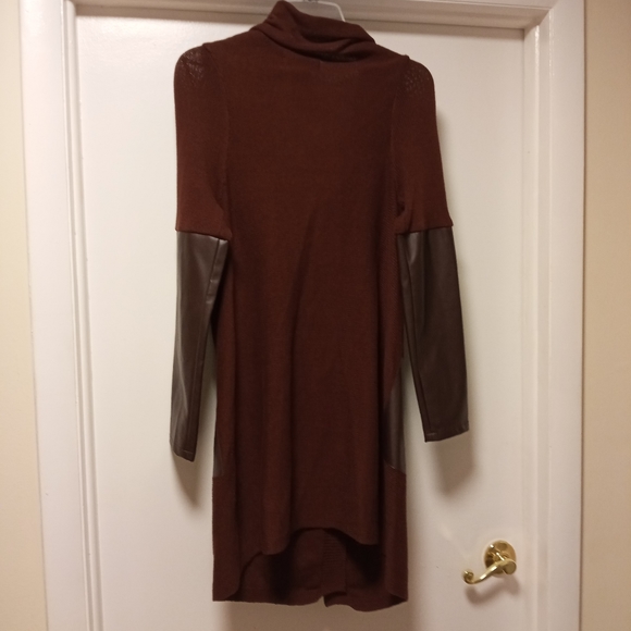 BLANKNYC Burgundy Wrap Cardigan w/ Faux Leather Sleeves & Pockets sz S /B7 - Picture 5 of 11